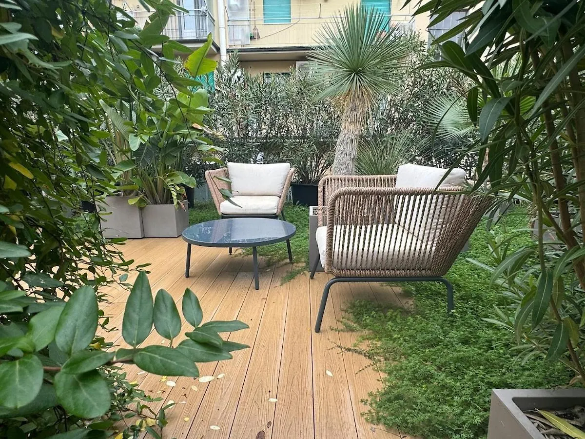 Holiday home Florence Armonia Suite With Jacuzzi Pool